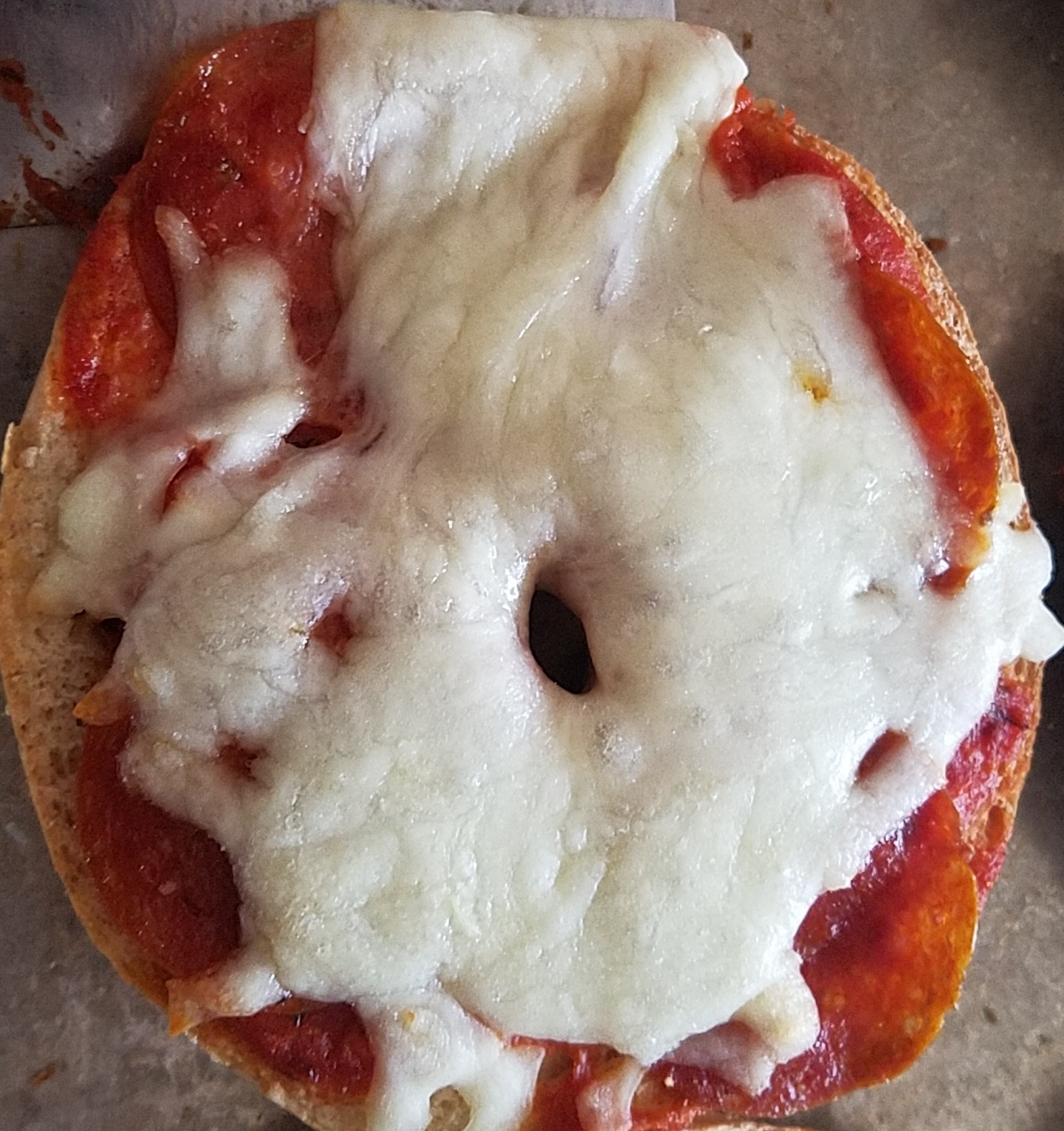 bagel pizza cropped
